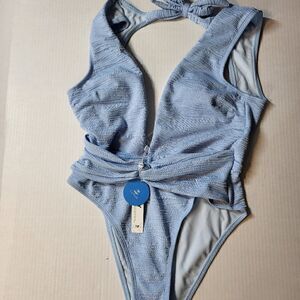 Cupshe One Piece Swimsuit...Brand New !